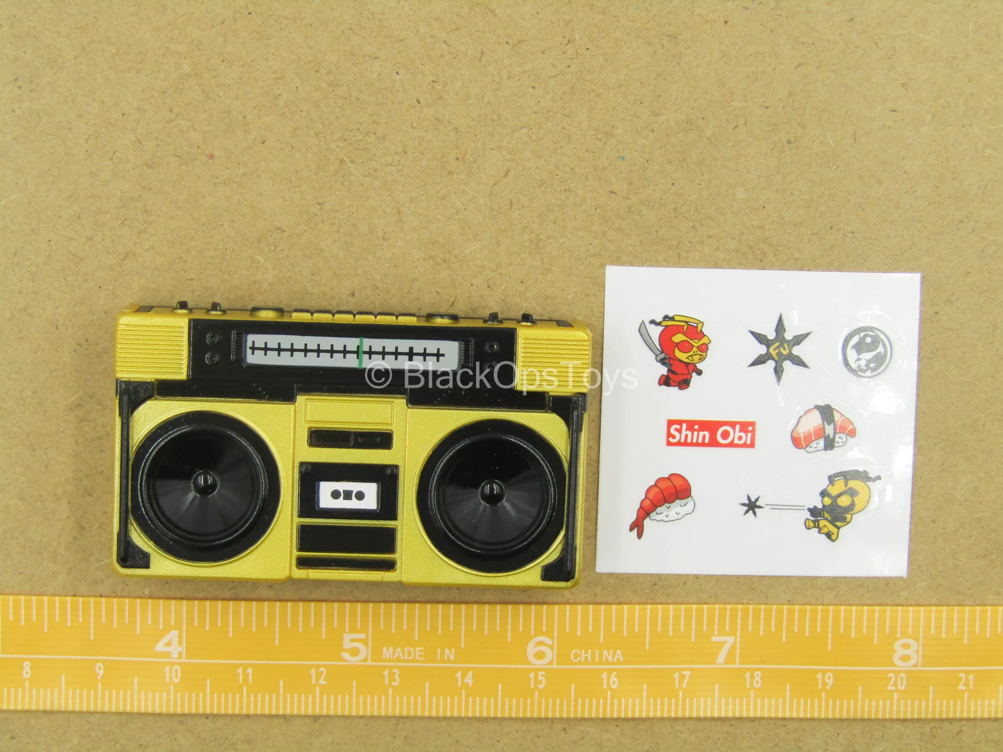 1/12 - Golden Dragon - Gomez - Gold Like Boombox w/Stickers