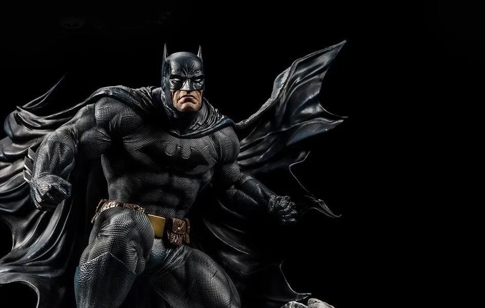 Batman HUSH 1/6 Scale Statue