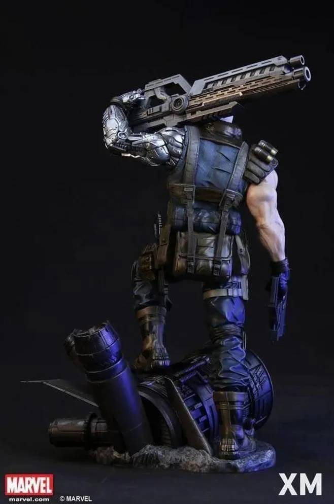 Cable 1/4 Scale Statue STGCC Exclusive (DISPLAYED)