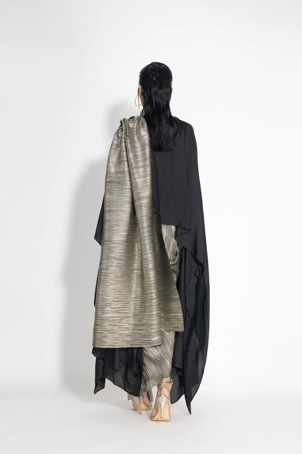 Metallic 2.0 Sari with SK Cape